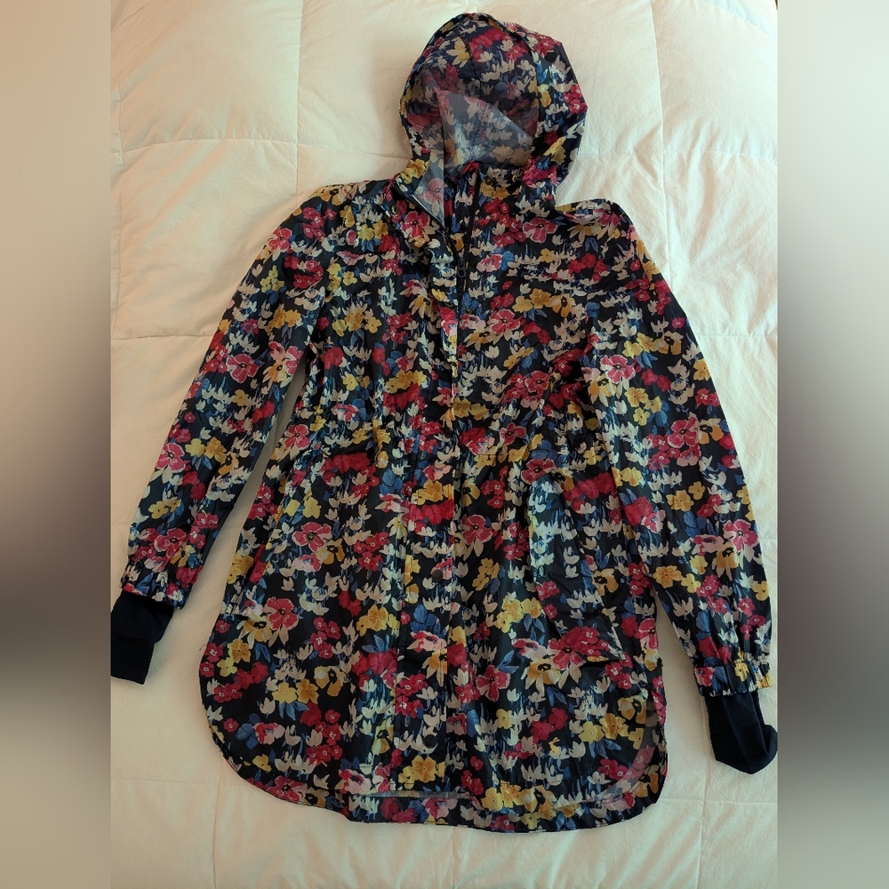 Womens Joules Golightly Pack away Rain Jacket Size 8 - Navy Floral